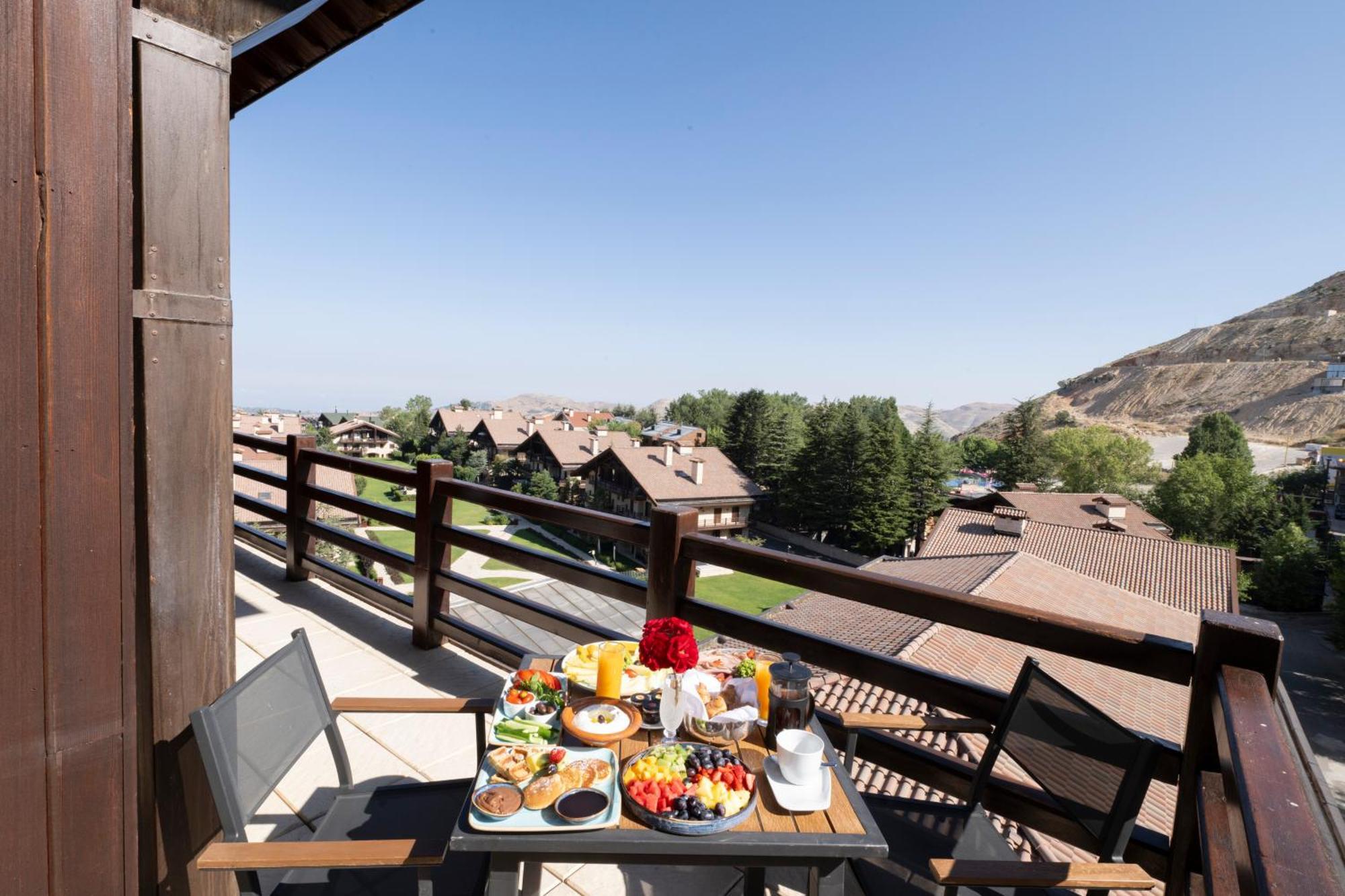Intercontinental Mzaar Lebanon Mountain Resort & Spa By Ihg Mzaar Kfardebian Exterior foto